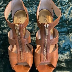 Michael Kors open toe pump